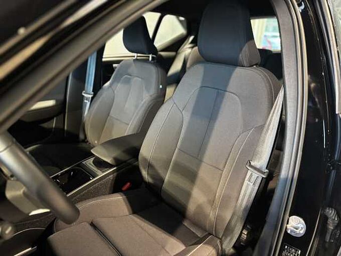 Volvo XC40 Recharge Plus, Single Motor, Eléctrico