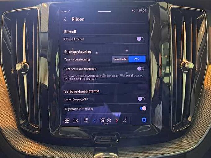 Volvo XC60 780968 | B4 Mild-Hybride Benzine Plus Dark