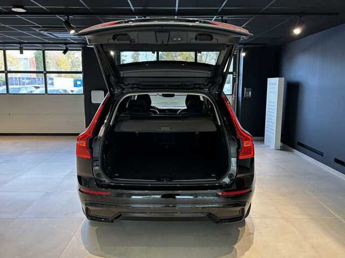 Volvo XC60 Plus, B4 Mild-Hybrid, Benzin, Dark
