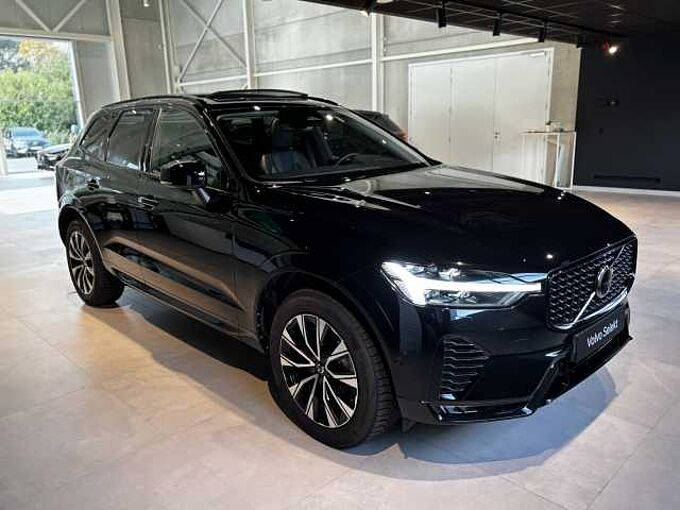 Volvo XC60 Plus, B4 Mild-Hybrid, Benzin, Dark