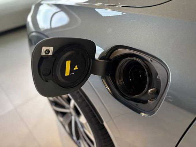 Volvo XC60 Plus, T6 AWD Plug-in hybrid, NIET INGESCHREVEN DIRECTIEWAGEN