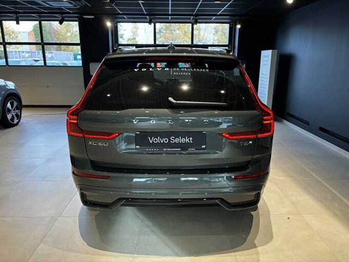 Volvo XC60 Plus, T6 AWD Plug-in hybrid, NIET INGESCHREVEN DIRECTIEWAGEN