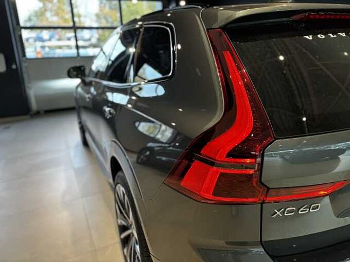 Volvo XC60 Plus, T6 AWD Plug-in hybrid, NIET INGESCHREVEN DIRECTIEWAGEN