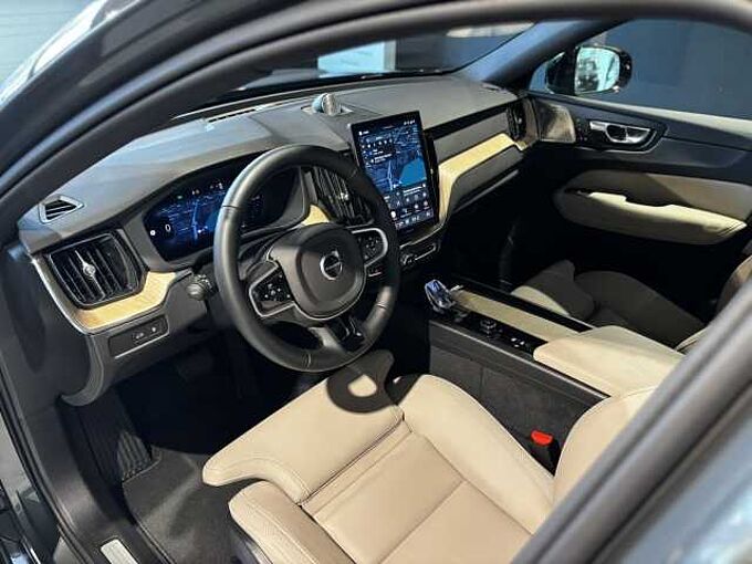 Volvo XC60 Plus, T6 AWD Plug-in hybrid, NIET INGESCHREVEN DIRECTIEWAGEN