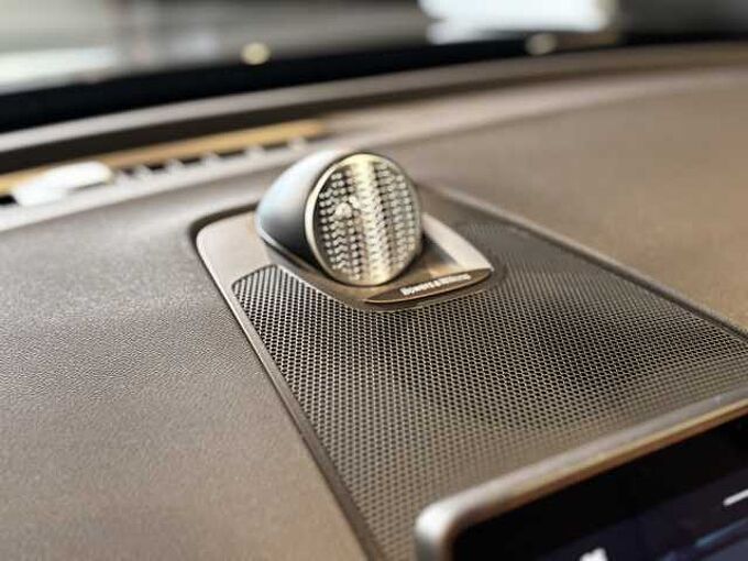 Volvo XC60 Plus, T6 AWD Plug-in hybrid, NIET INGESCHREVEN DIRECTIEWAGEN