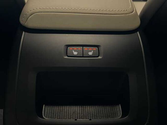 Volvo XC60 Plus, T6 AWD Plug-in hybrid, NIET INGESCHREVEN DIRECTIEWAGEN