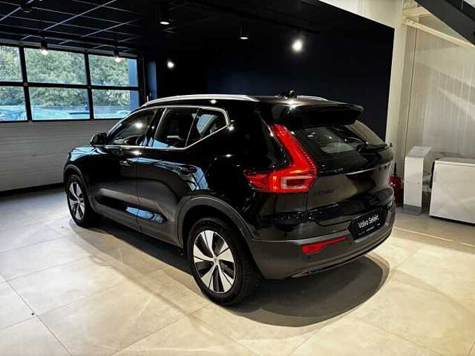 Volvo XC40 Core, B3 Mild hybrid, Benzine
