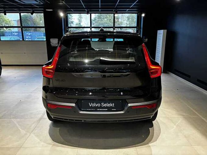 Volvo XC40 Core, B3 Mild hybrid, Benzine