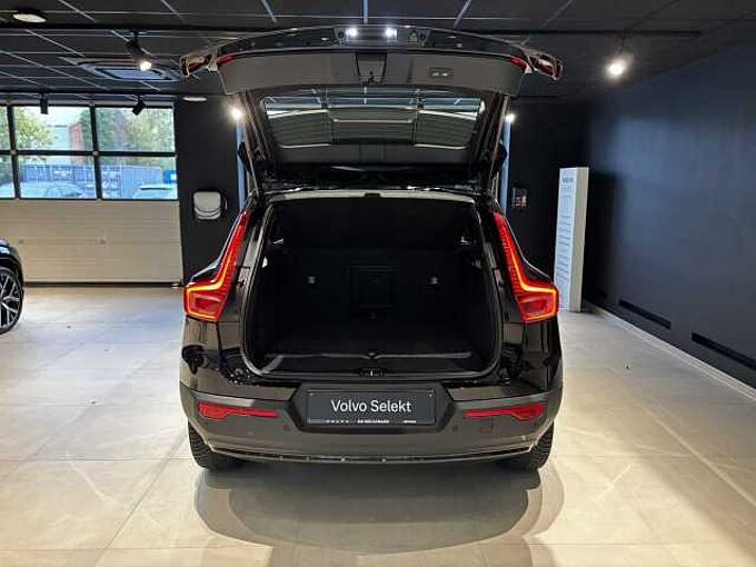 Volvo XC40 Core, B3 Mild hybrid, Benzine