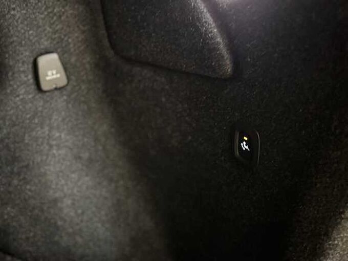 Volvo XC40 Recharge R-Design, T4 plug-in hybrid