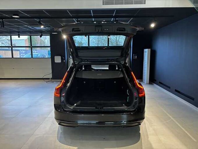 Volvo V90 Recharge R-Design, T6 AWD Plug-in Hybrid