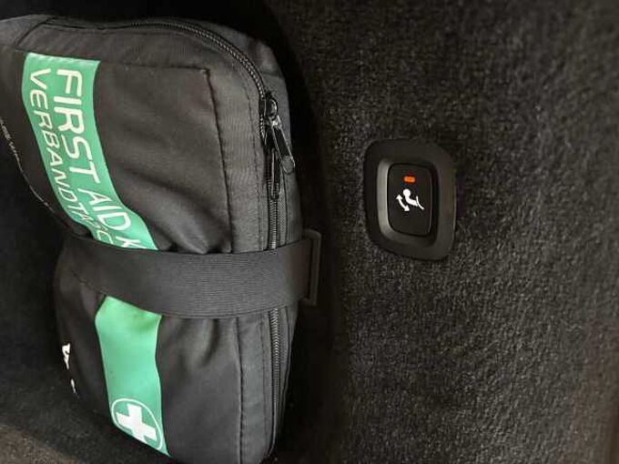 Volvo V90 Recharge R-Design, T6 AWD Plug-in Hybrid