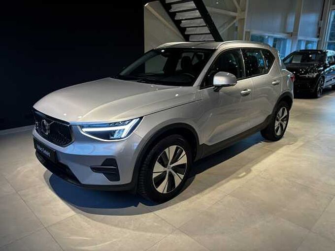 Volvo XC40 Core, B3 Mild hybrid, Benzine