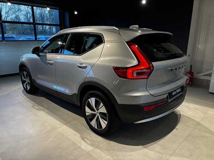 Volvo XC40 Core, B3 Mild hybrid, Benzine