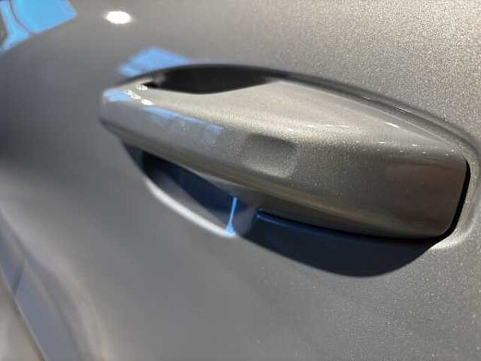 Volvo XC40 Core, B3 Mild hybrid, Benzine