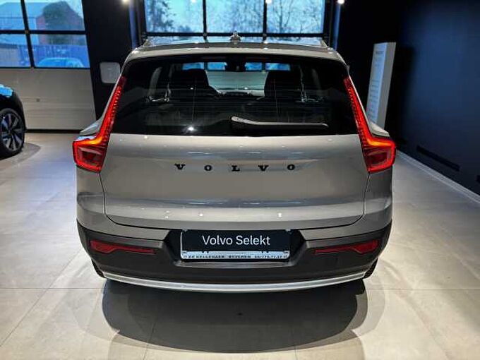 Volvo XC40 Core, B3 Mild hybrid, Benzine