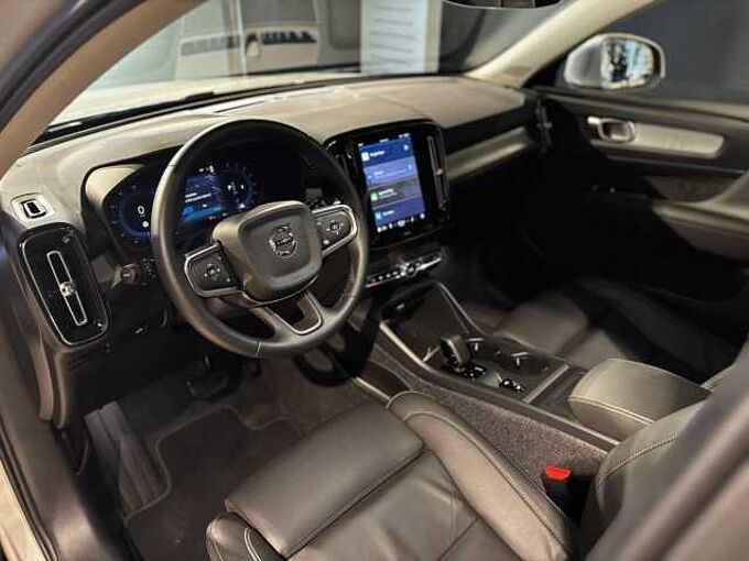 Volvo XC40 Core, B3 Mild hybrid, Benzine