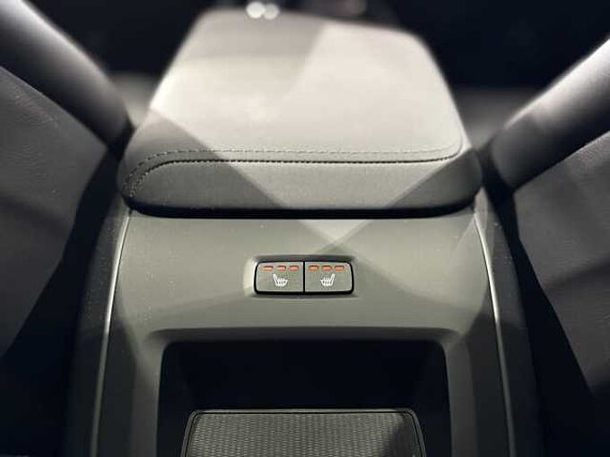 Volvo XC60 Black Edition Plus, T6 AWD PHEV - SLECHTS 1.000 KM!