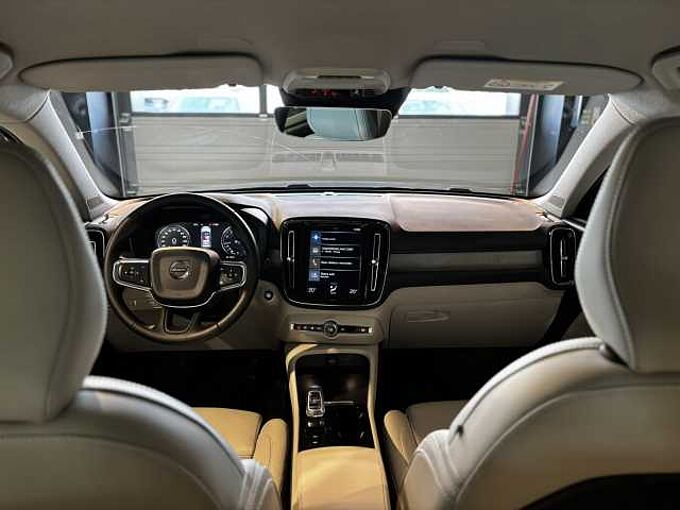 Volvo XC40 Inscription, T2 (automatic)