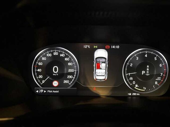 Volvo XC40 Plus, T2 automatic, Benzine, Dark