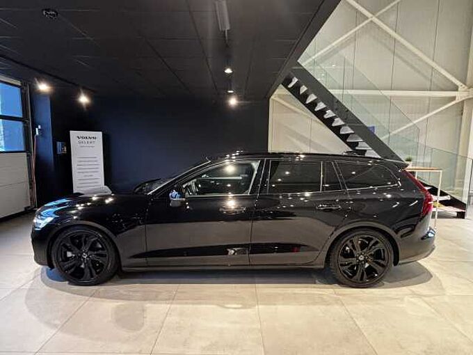 Volvo V60 Plus, T6 AWD Plug-in hybrid, Elektrisch/benzine, Dark