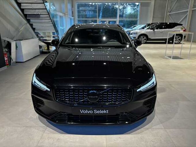 Volvo V60 Plus, T6 AWD Plug-in hybrid, Elektrisch/benzine, Dark