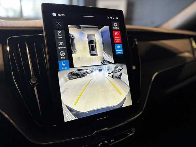 Volvo XC60 Black Edition Plus, T6 AWD Plug-in Hybrid SLECHTS 1300 KM!