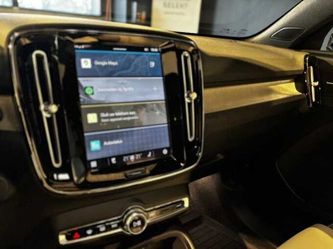 Volvo EX40 Ultra, Twin Motor Performance, Elektrisch