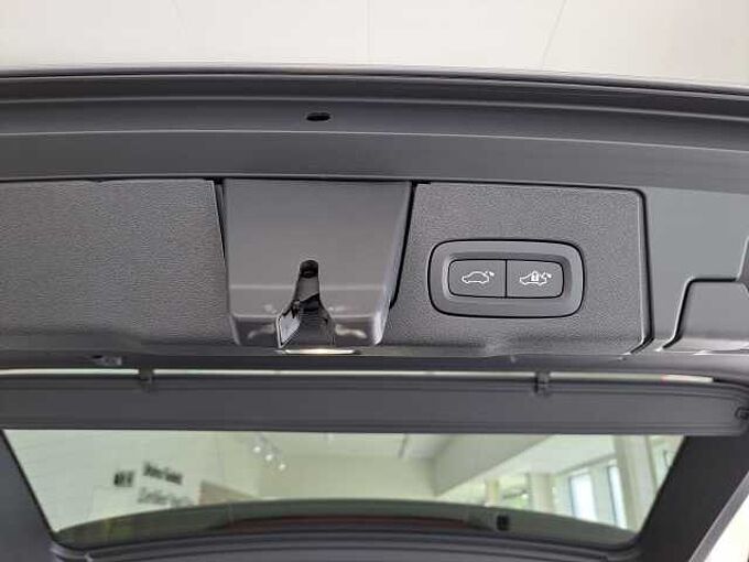 Volvo XC60 T6 AWD Plug-In Hybride Ultimate 739800 | Recharge T6 AWD Plug-In Hybride Ultimate