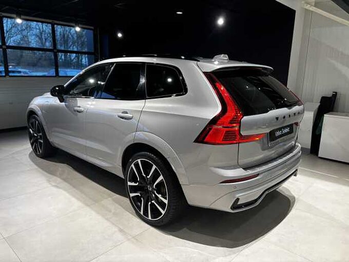 Volvo XC60 Recharge Ultimate, T6 AWD Plug-in hybrid, Elektrisch/benzine, Dark