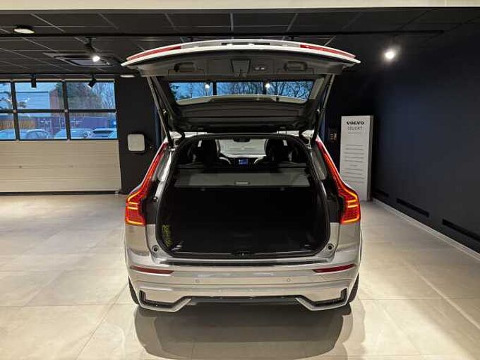 Volvo XC60 Recharge Ultimate, T6 AWD Plug-in hybrid, Elektrisch/benzine, Dark