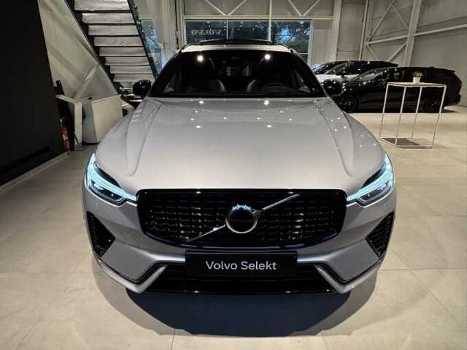 Volvo XC60 Recharge Ultimate, T6 AWD Plug-in hybrid, Elektrisch/benzine, Dark