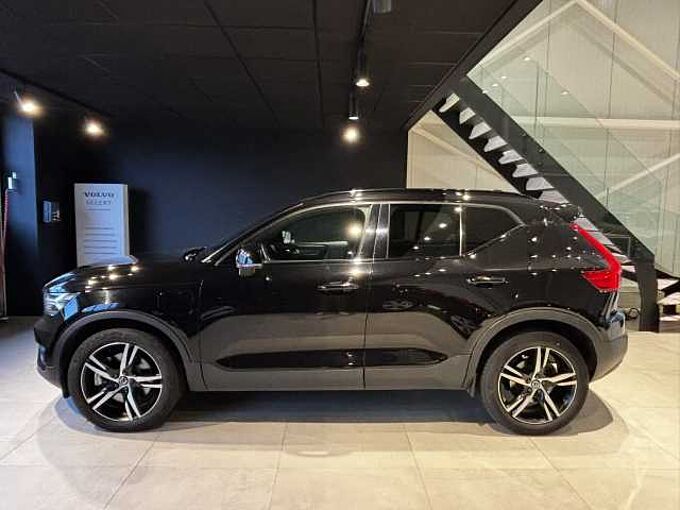 Volvo XC40 Recharge R-Design, T5 Plug-in Hybrid