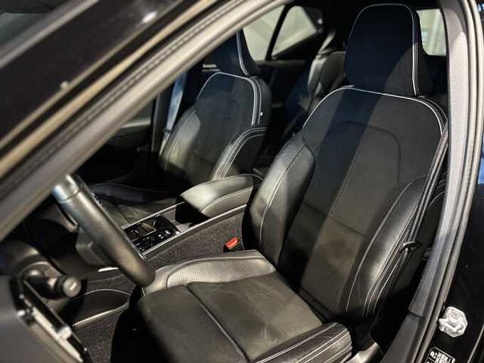 Volvo XC40 Recharge R-Design, T5 Plug-in Hybrid