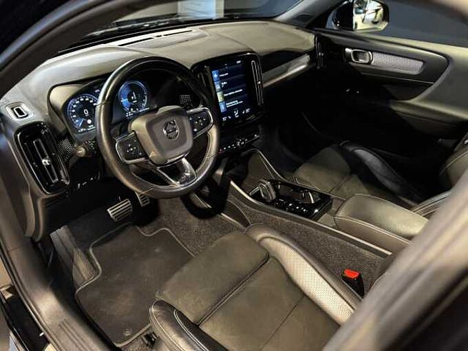 Volvo XC40 Recharge R-Design, T5 Plug-in Hybrid