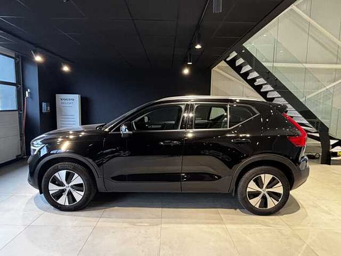 Volvo XC40 Core, B3 Mild hybrid, Benzine