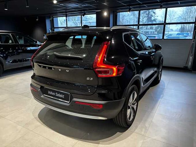 Volvo XC40 Core, B3 Mild hybrid, Benzine