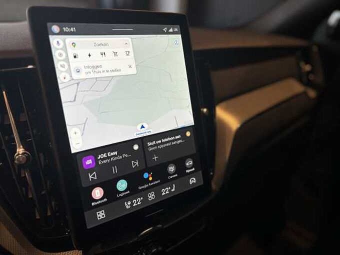 Volvo XC60 Black Edition Plus, T6 AWD Plug-in Hybrid. SLECHTS 1.500KM