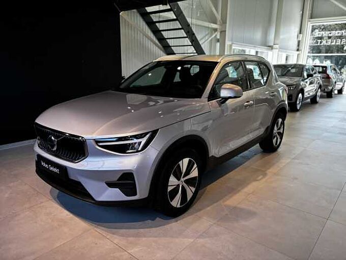 Volvo XC40 Core, B3 Mild hybrid, Benzine