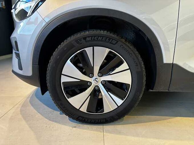 Volvo XC40 Core, B3 Mild hybrid, Benzine