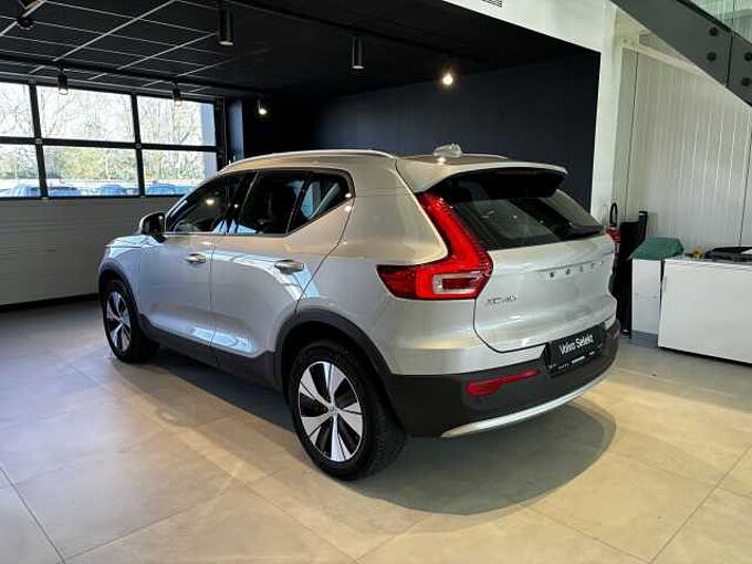 Volvo XC40 Core, B3 Mild hybrid, Benzine