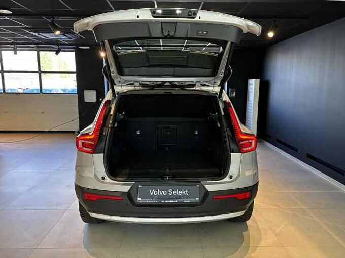 Volvo XC40 Core, B3 Mild hybrid, Benzine