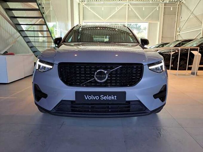 Volvo XC40 B3 AUT Mild-Hybride Plus Dark