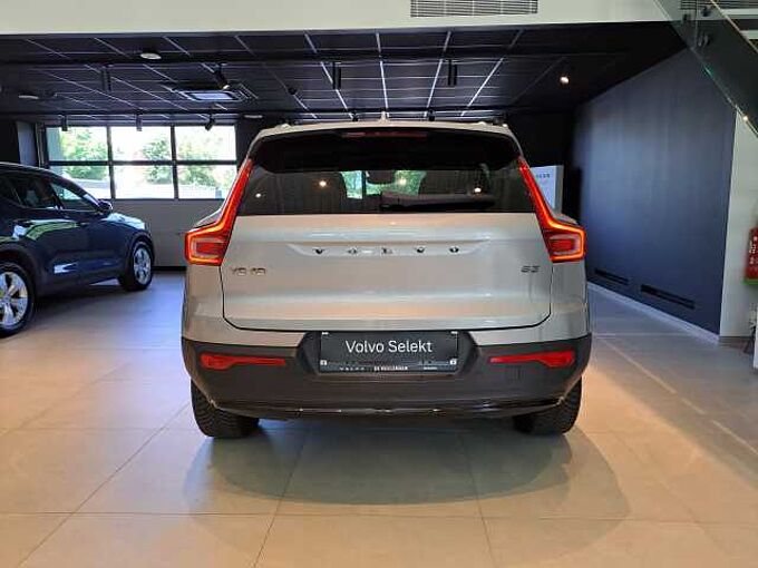 Volvo XC40 B3 AUT Mild-Hybride Plus Dark