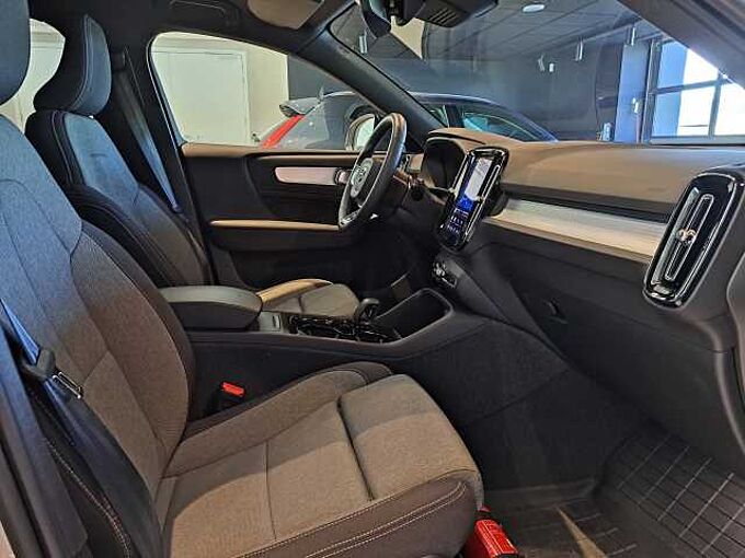 Volvo XC40 B3 AUT Mild-Hybride Plus Dark