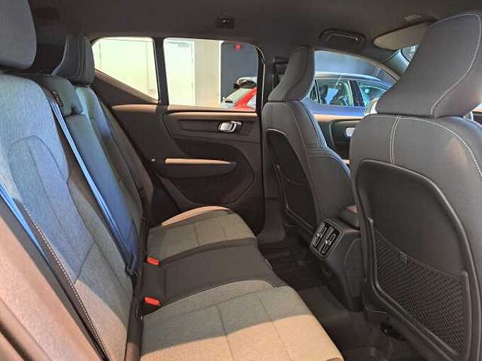 Volvo XC40 B3 AUT Mild-Hybride Plus Dark