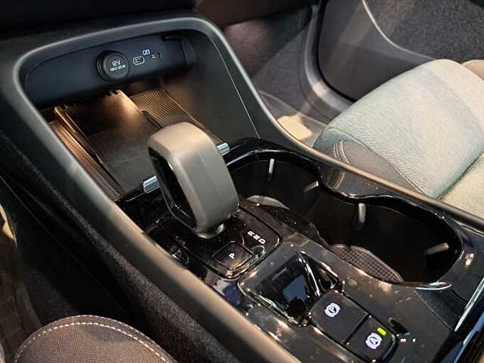Volvo XC40 B3 AUT Mild-Hybride Plus Dark