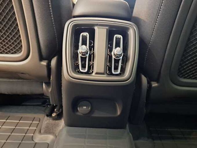 Volvo XC40 B3 AUT Mild-Hybride Plus Dark