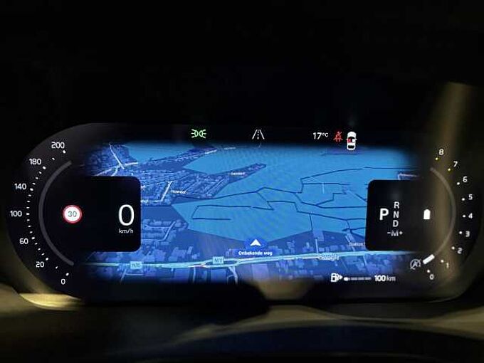 Volvo XC40 Plus, B3 Mild hybrid, Benzine, Dark