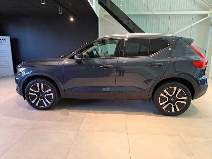 Volvo XC40 408453 | T2 AUT Momentum Pro